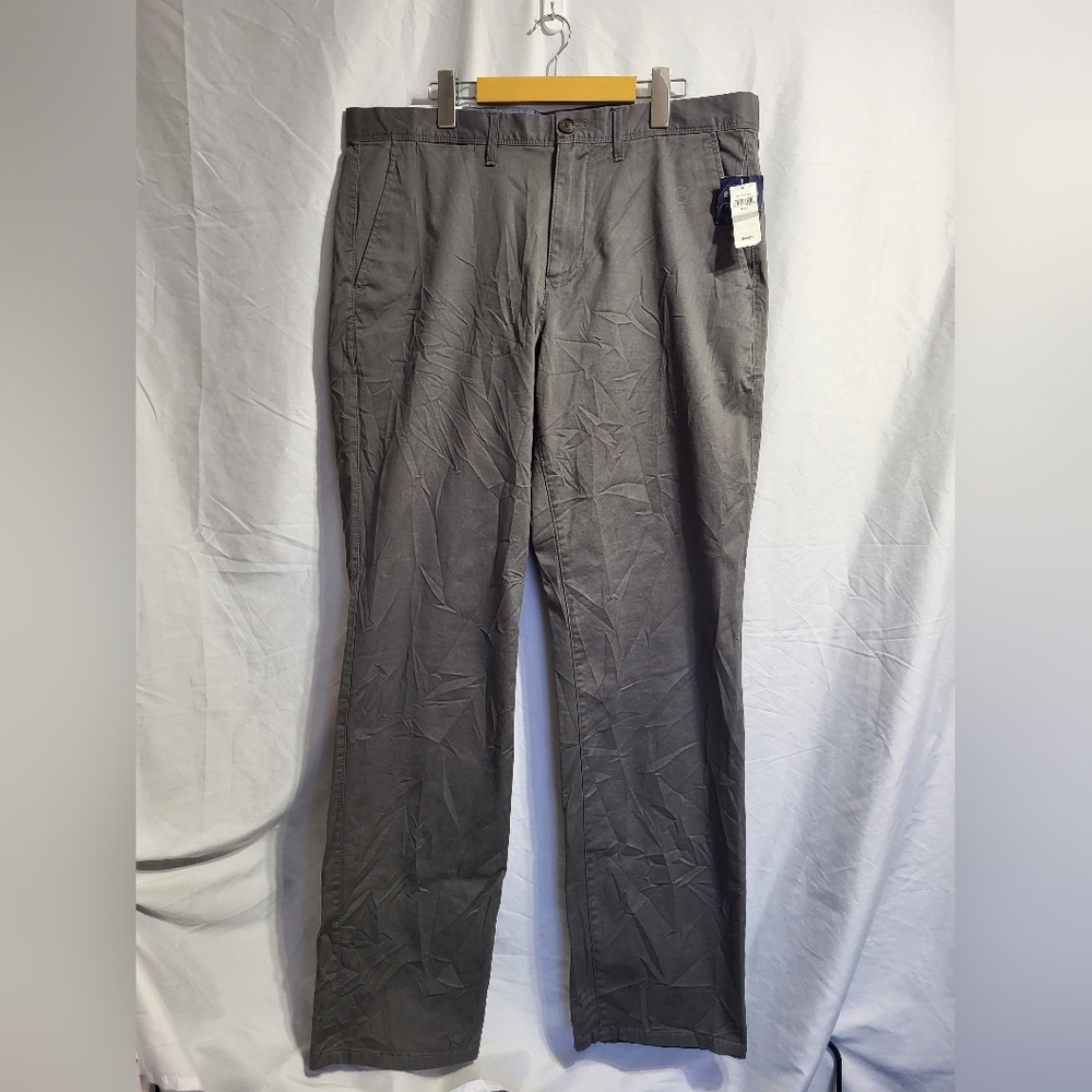 GAP Men's Charcoal Chinos Straight Stretch, Size 36 X 34